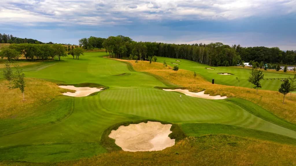 PGA National Oaks Prague – Jamka č. 16 na hřišti Oaks Prague
